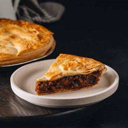 Pinjarra Bakery Family chunky steak & mushroom pie